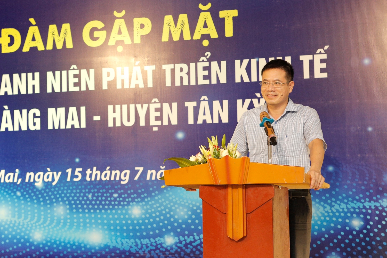 Đồng chí Đàm Hữu Hồng, Phó Bí thư Thường trực Thị ủy phát biểu chỉ đạo.