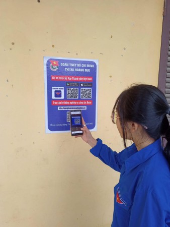 Hoàng Mai: Đồng loạt ra quân triển khai dán mã QR ứng dụng Thanh niên Việt Nam và trang Quản lý đoàn viên