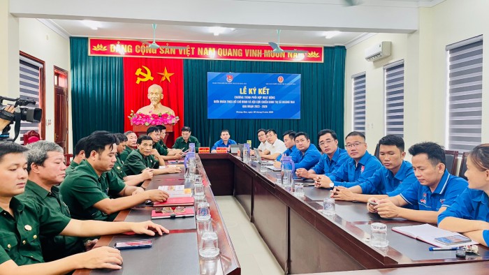 Hoàng Mai: Đoàn TNCS Hồ Chí Minh, Hội Cựu chiến binh thị xã ký kết Chương trình phối hợp hoạt động giai đoạn 2023 – 2028